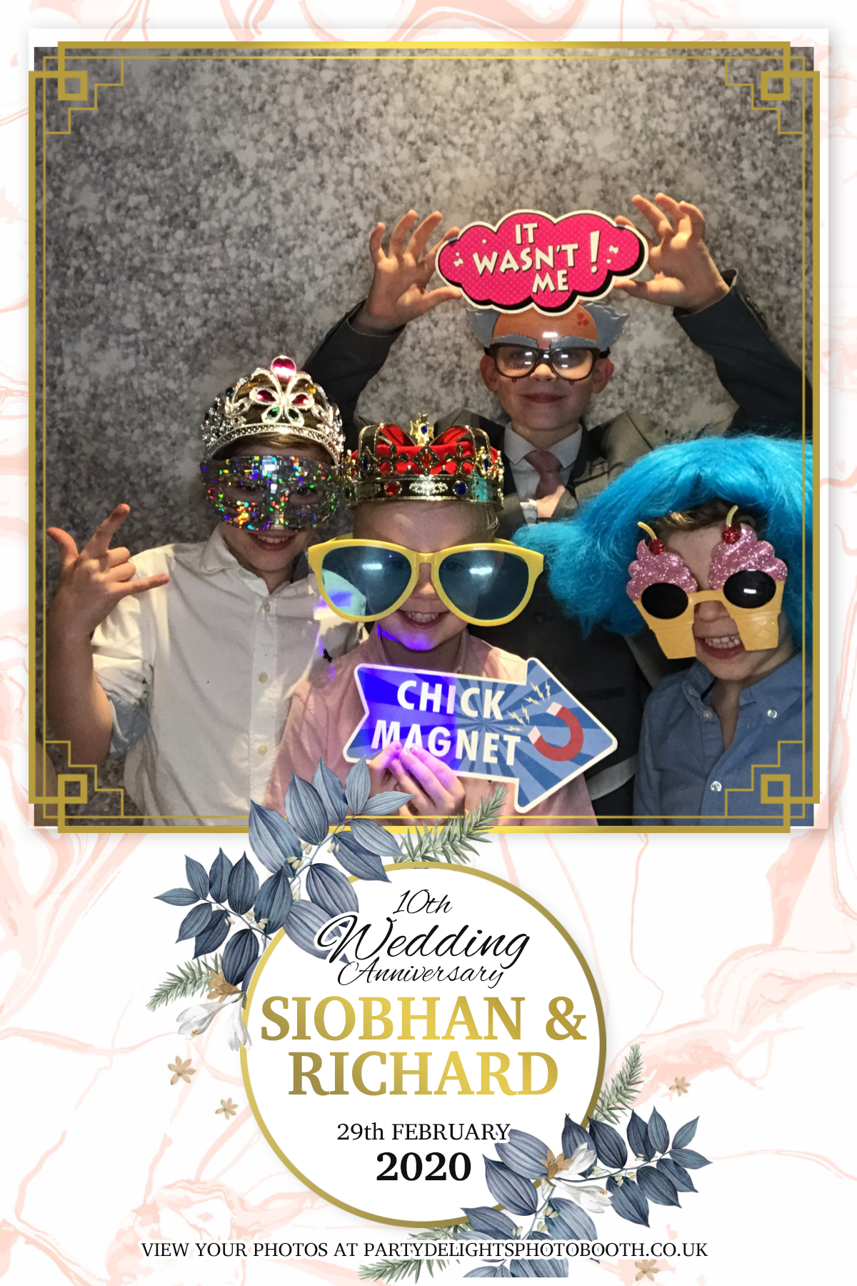 Siobhan and Richards Vow renewal  | View more photos from the event at gallery.partydelightsphotobooth.co.uk/u/PartyDelightsPhotoBooth/Siobhan-and-Richards-Vow-renewal